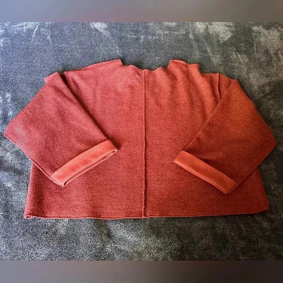 Urban Outfitters Oversized Cropped Cuff Sleeve Sweater size XS - Picture 7 of 7